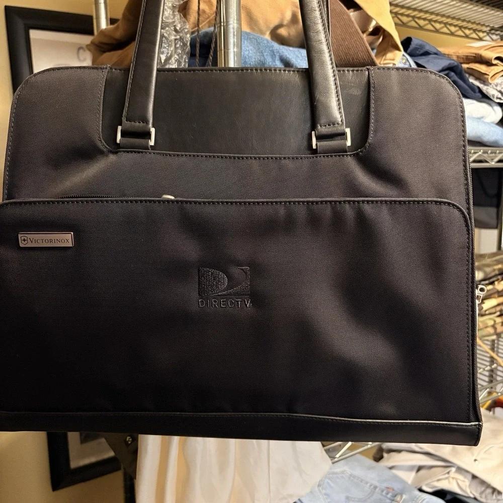 Victorinox Deluxe Laptop Bag Women's Prado LXE ARCHITECTURE Classic 15